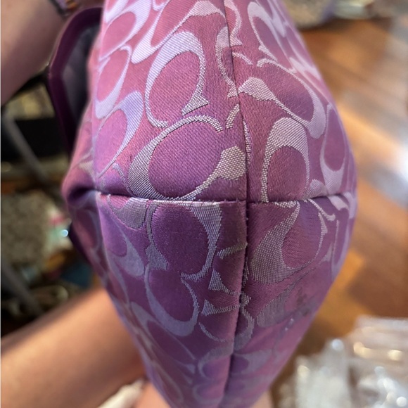 Coach D1269-F19232 Penelope Signature Sateen Pocket Hobo in Purple Jacquard VGUC - Picture 5 of 14